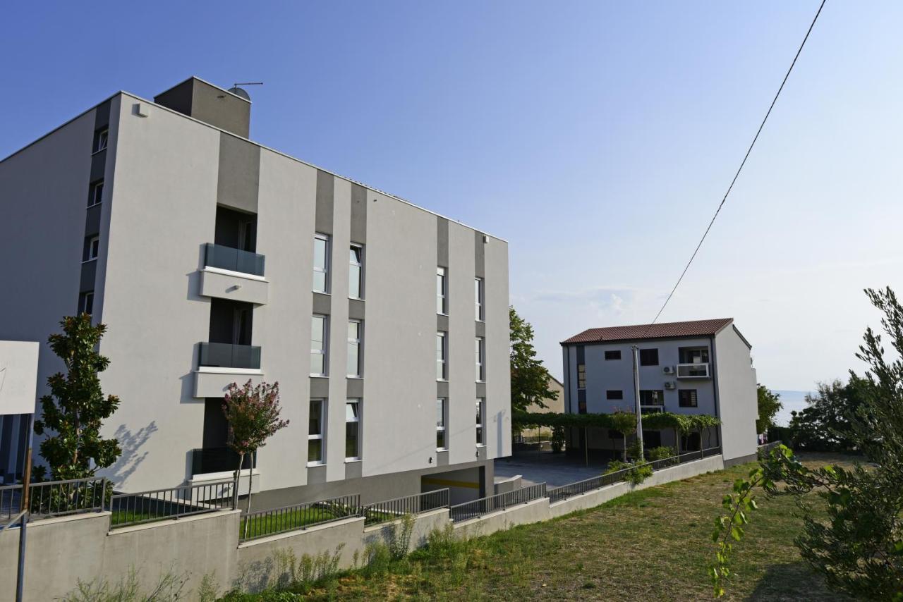 Apartments Adriatic Подстрана Екстериор снимка