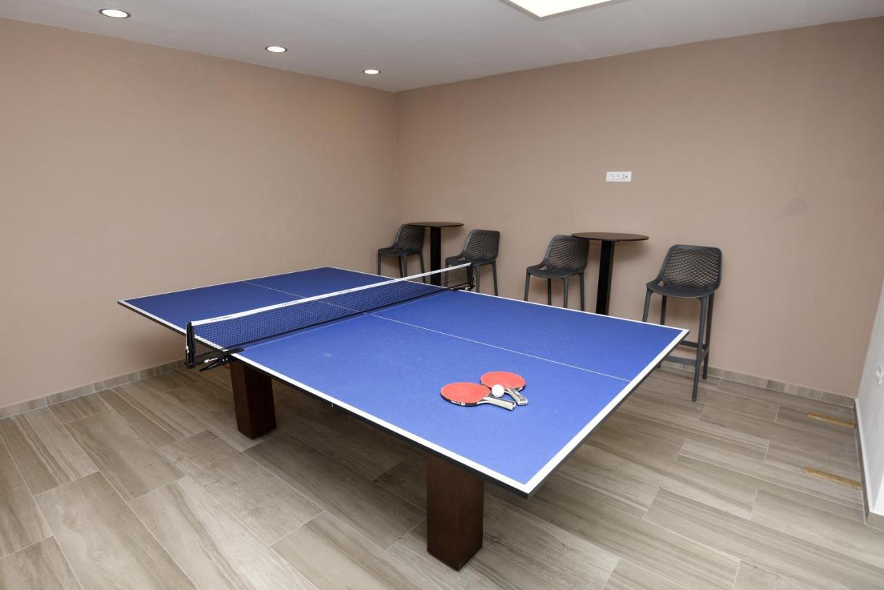 Apartments Adriatic Подстрана Екстериор снимка